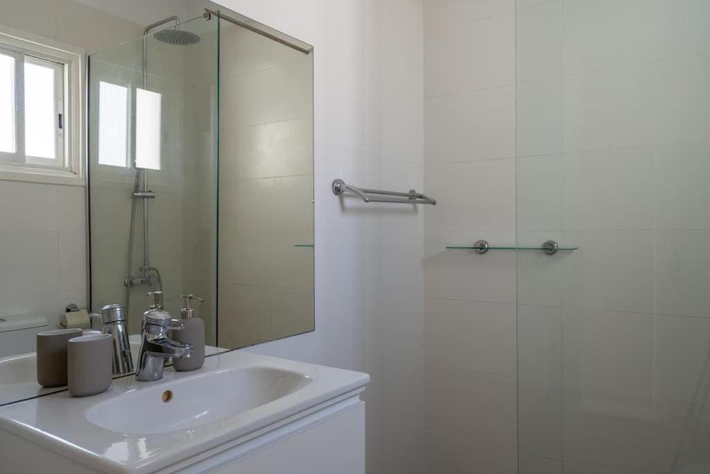 Cozy Nerina Cottage At Harbour Paphos Extérieur photo