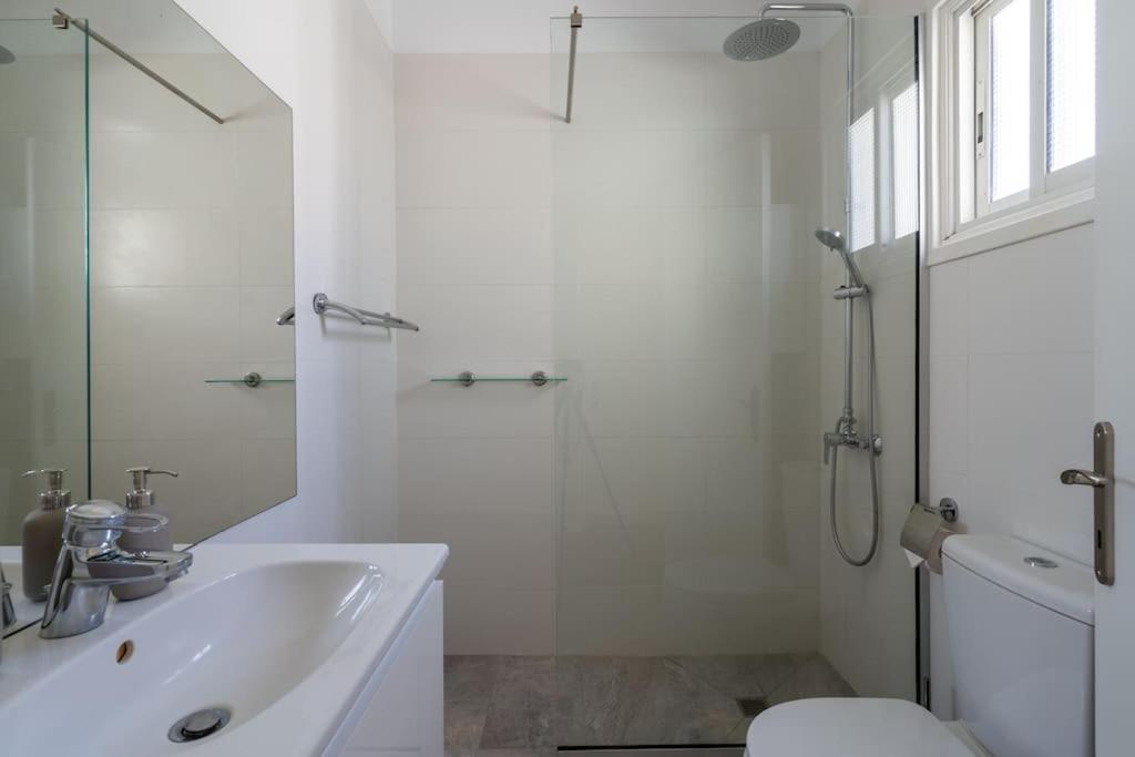 Cozy Nerina Cottage At Harbour Paphos Extérieur photo